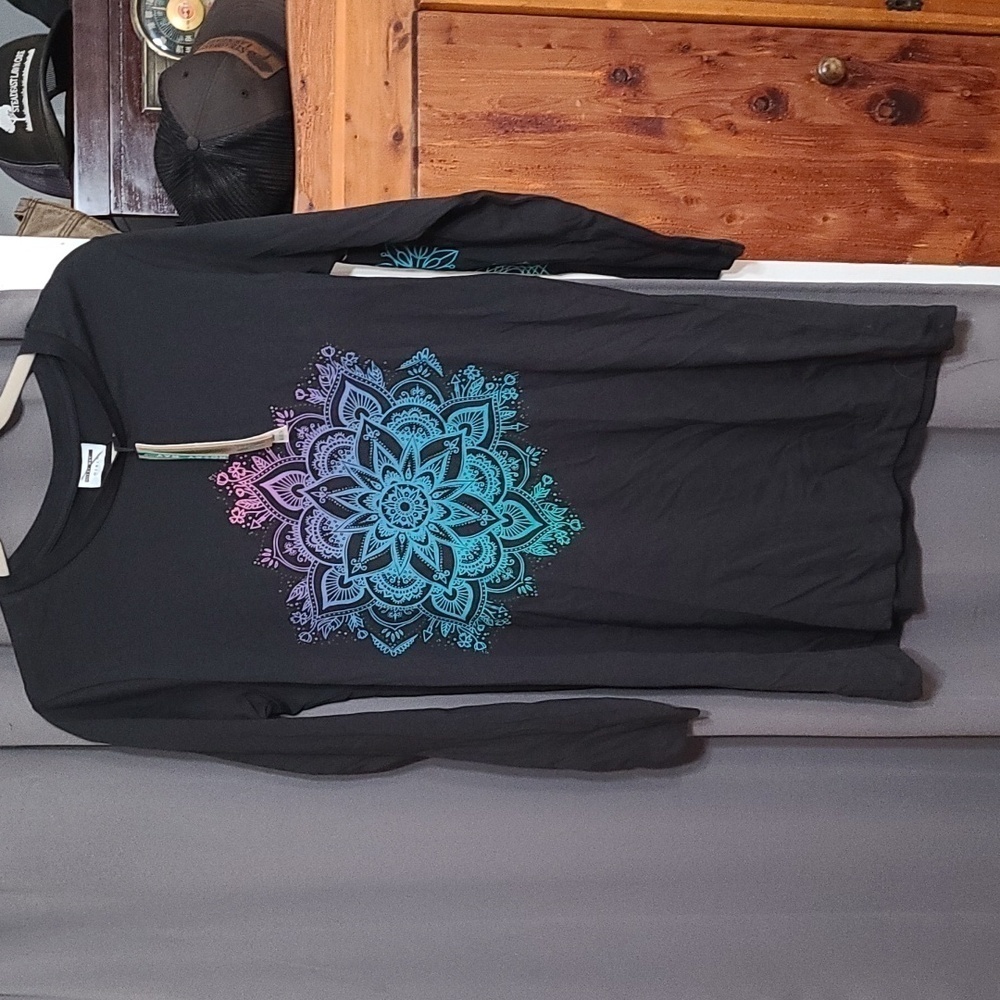 NWT Noisy May Womens Organic Cotton Longsleeve Shirt Blk/Colorful Mandala Sz XS‎